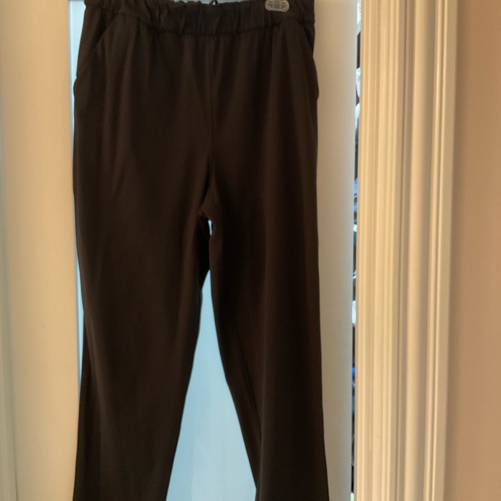 Lululemon Keep Moving pants size 10
